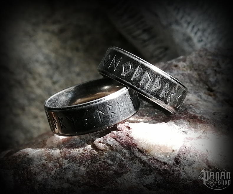 Prsten Futhark Svartur - ocel
