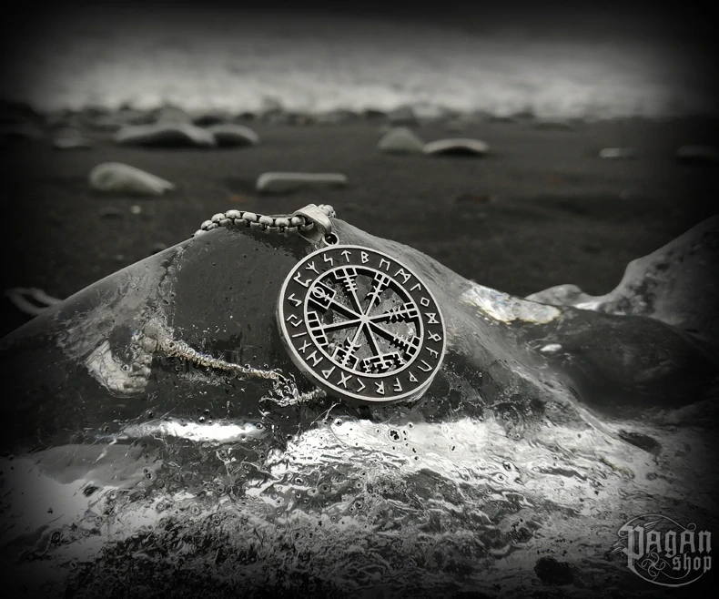 Přívěsek Vegvisir Ísland Svartur - ocel